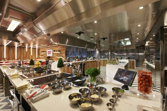 Carnival Mardi Gras & Celebrity - Carnival Kitchen, Credit. Rick Diaz.jpg